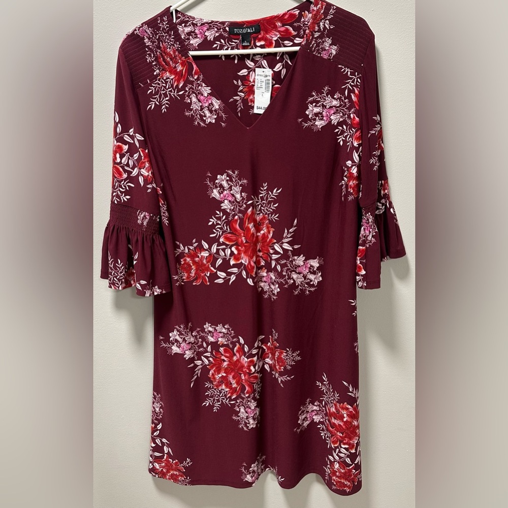 ROZ & ALI size LARGE Burgundy Floral Dress.
